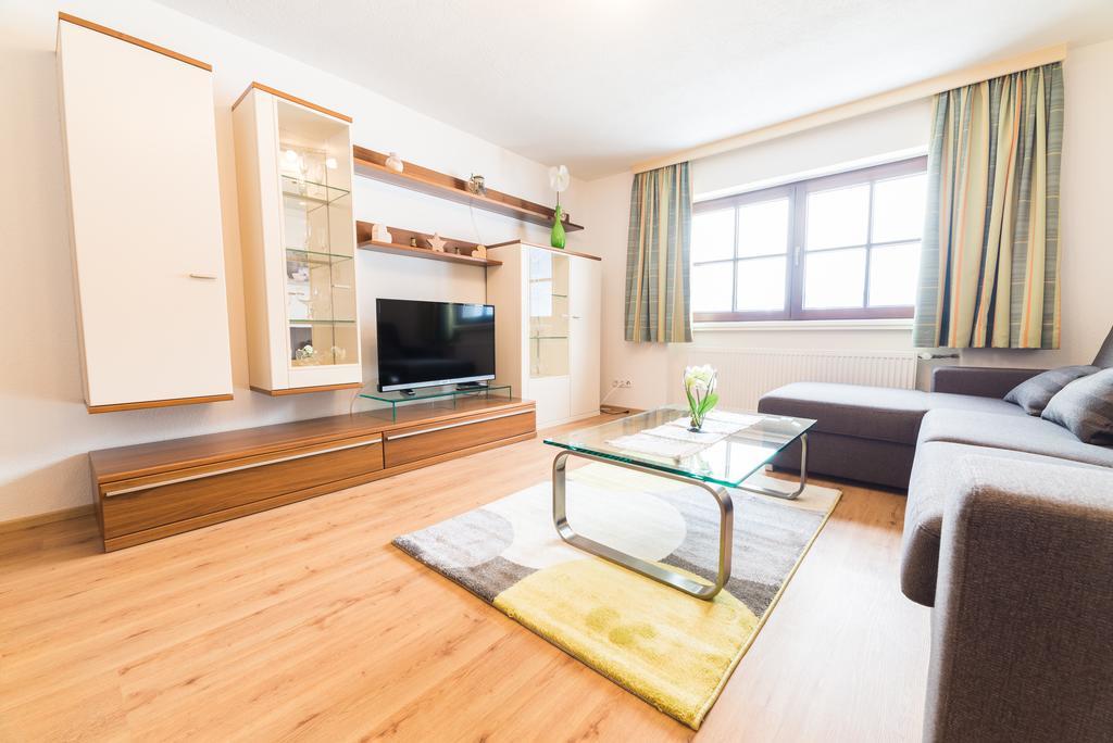 Apart Steiner Apartment Strass im Zillertal Bagian luar foto